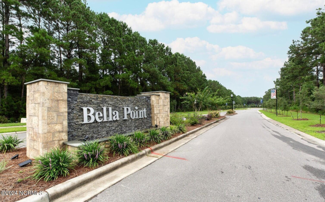 2148 Bella Point Dr Bolivia, NC 28422