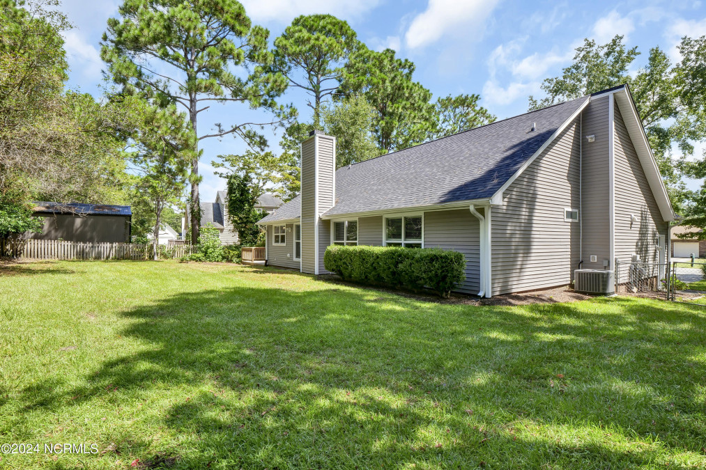 309 Birds Nest Ct Wilmington, NC 28405