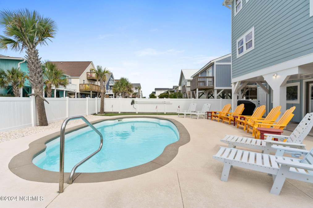 455 Third St Ocean Isle Beach, NC 28469