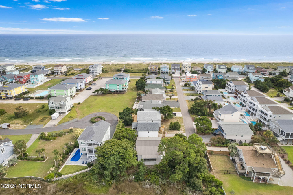 118 Seaside St Holden Beach, NC 28462