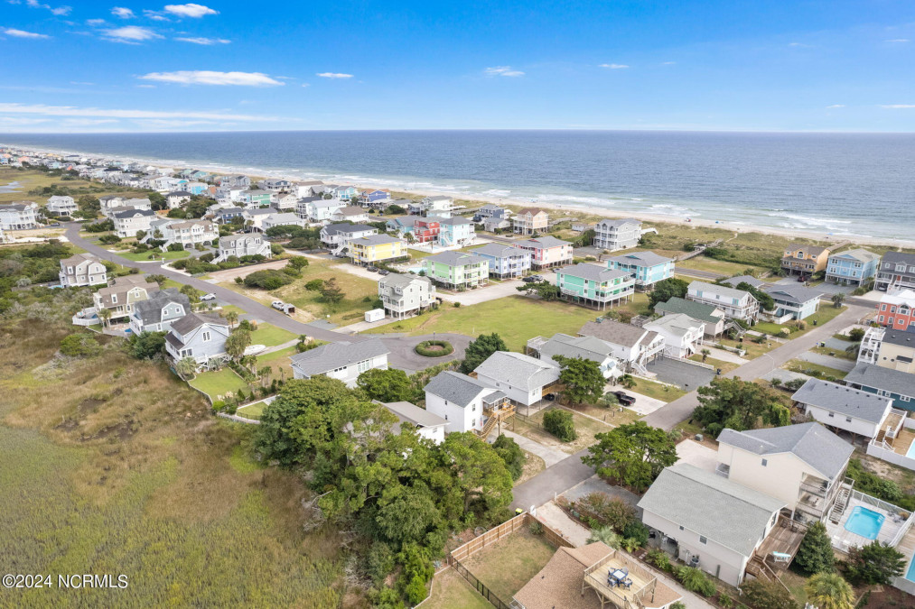 118 Seaside St Holden Beach, NC 28462