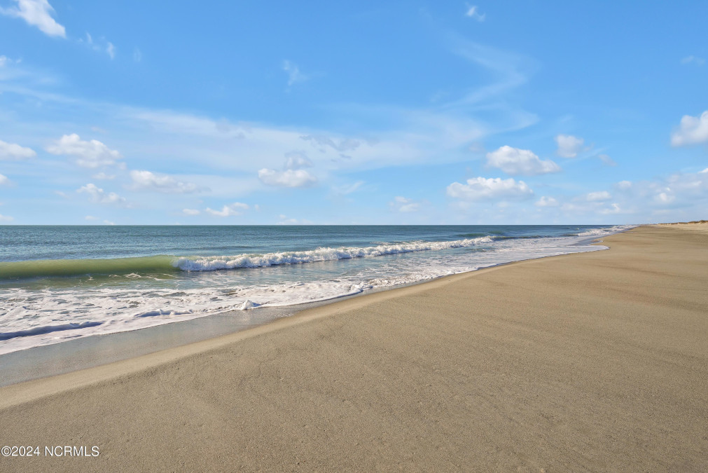 118 Seaside St Holden Beach, NC 28462