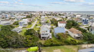 202 Cedar Ln Atlantic Beach, NC 28512