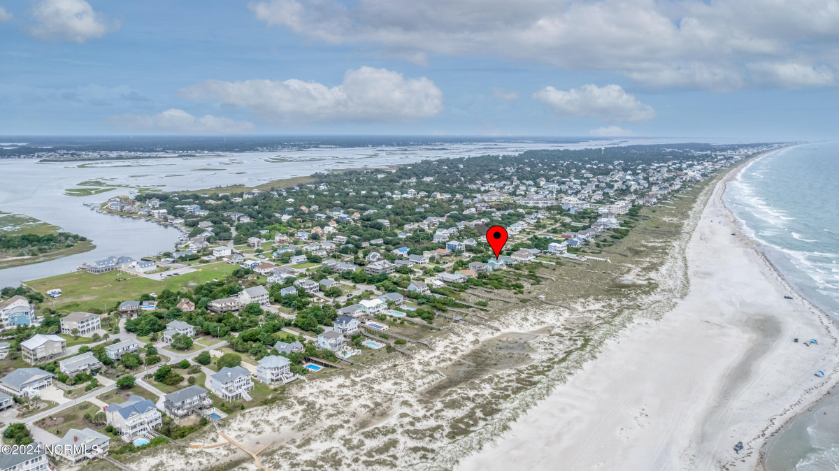 11007 Inlet Dr Emerald Isle, NC 28594