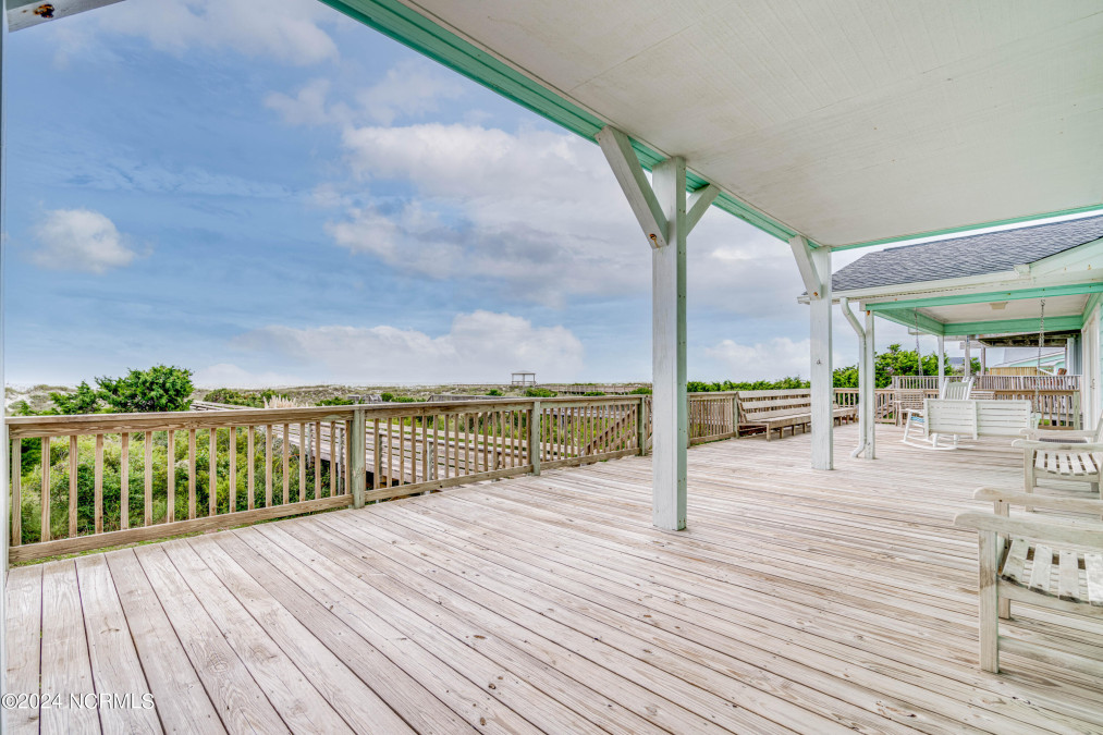 11007 Inlet Dr Emerald Isle, NC 28594