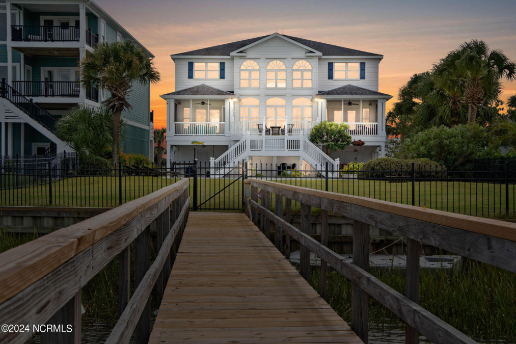 57 Craven St Ocean Isle Beach, NC 28469