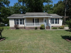 105 Walston St Princeville, NC 27886