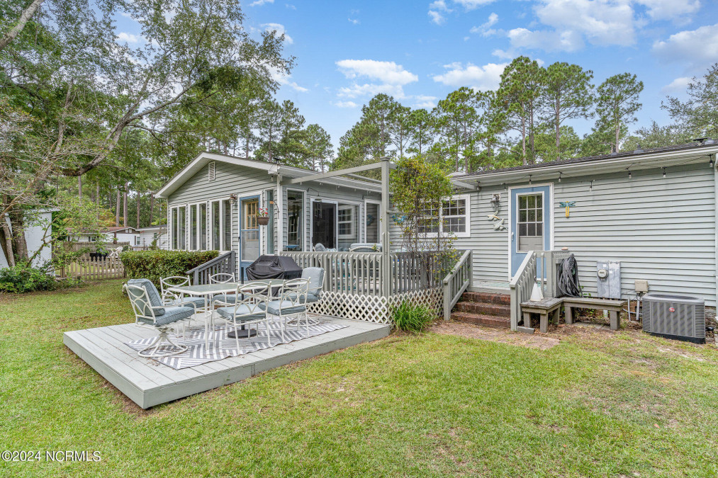 216 Beachwood Dr Calabash, NC 28467