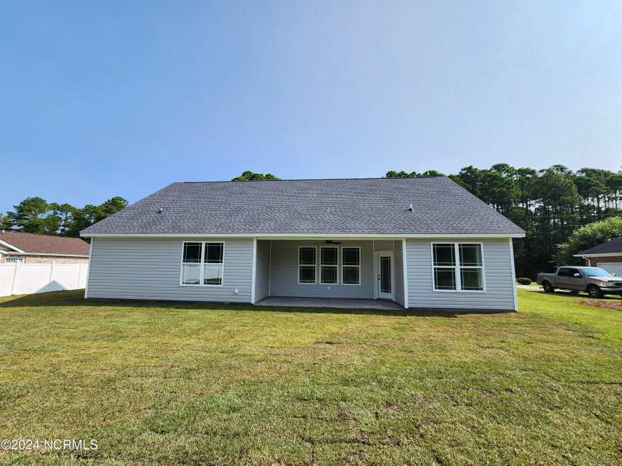 299 Boundaryline Dr Calabash, NC 28467