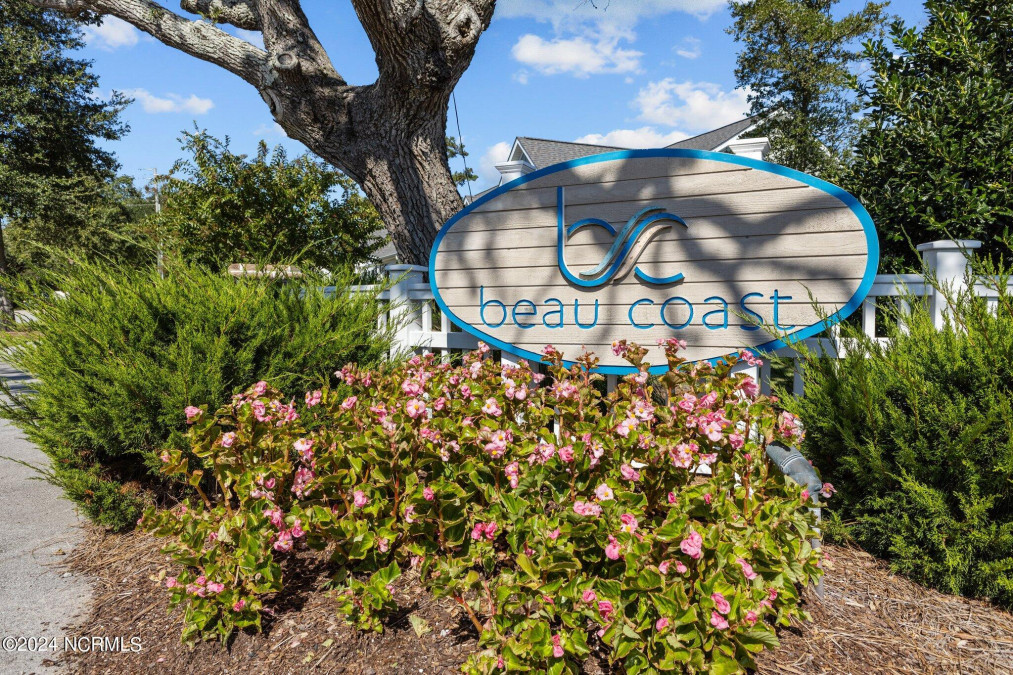 256 Great Egret Way Beaufort, NC 28516