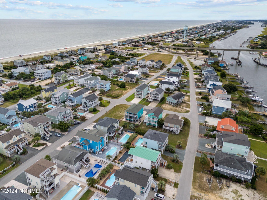 139 Carolina Ave Holden Beach, NC 28462