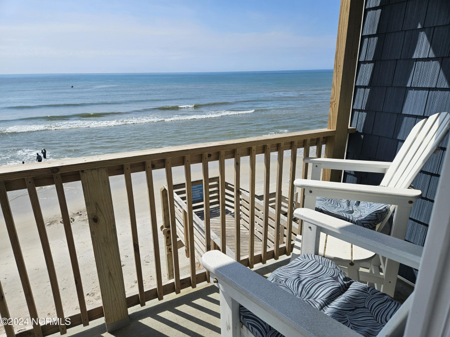 2174 New River Inlet Rd North Topsail Beach, NC 28460