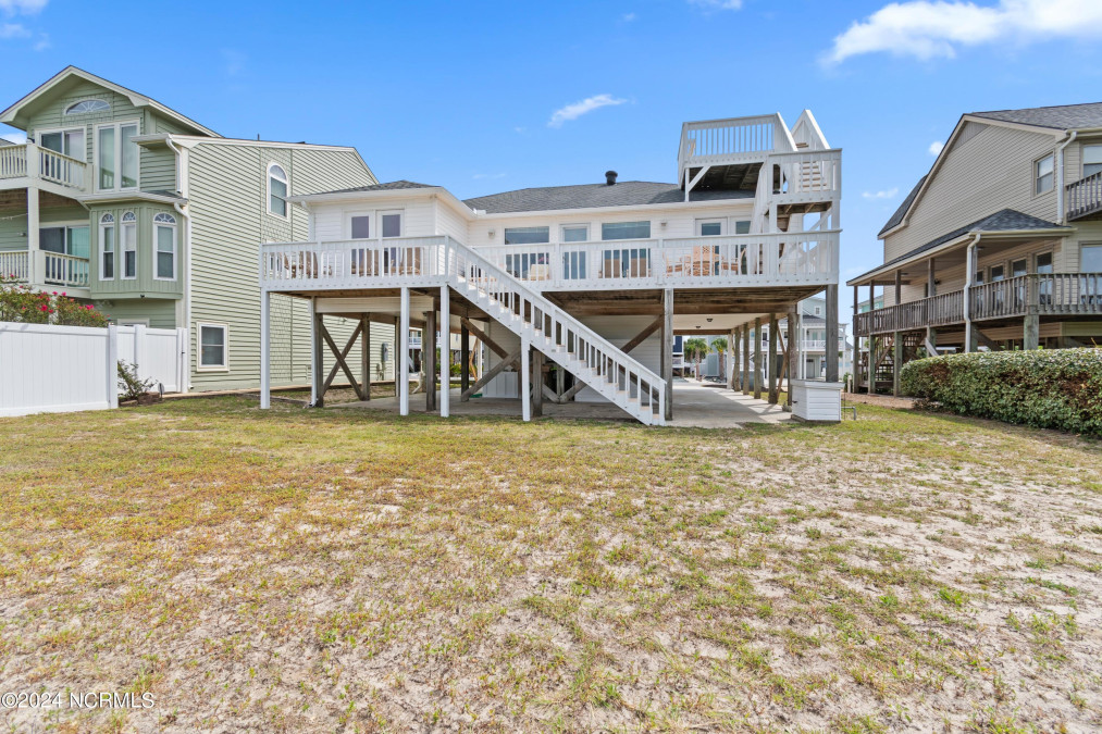 272 Brunswick Ave Holden Beach, NC 28462