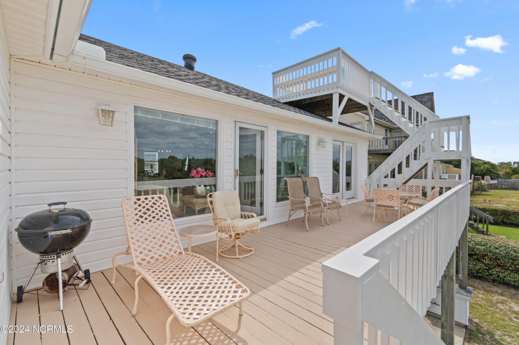 272 Brunswick Ave Holden Beach, NC 28462