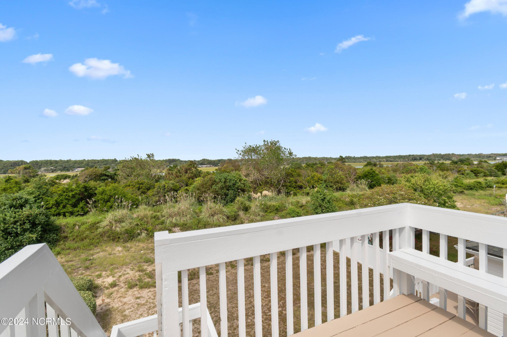 272 Brunswick Ave Holden Beach, NC 28462