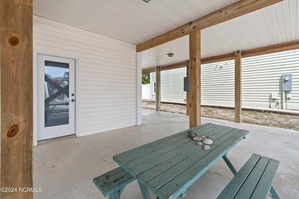 272 Brunswick Ave Holden Beach, NC 28462