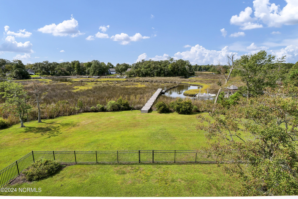 276 Crane Pointe Hampstead, NC 28443