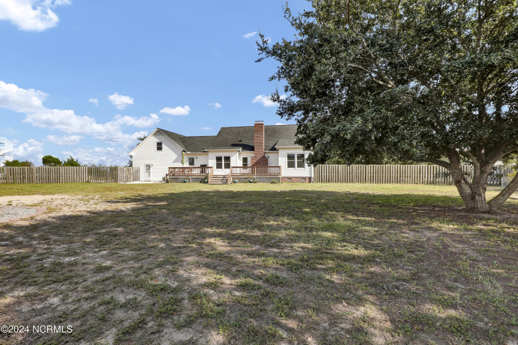 32 Oak View Ln Hampstead, NC 28443