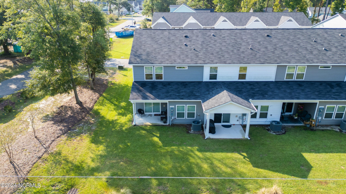 350 Trevally Ct Southport, NC 28461