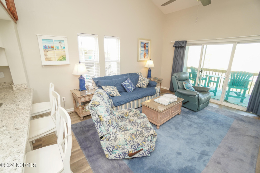 918 New River Dr Surf City, NC 28445