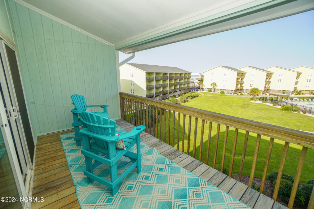 918 New River Dr Surf City, NC 28445