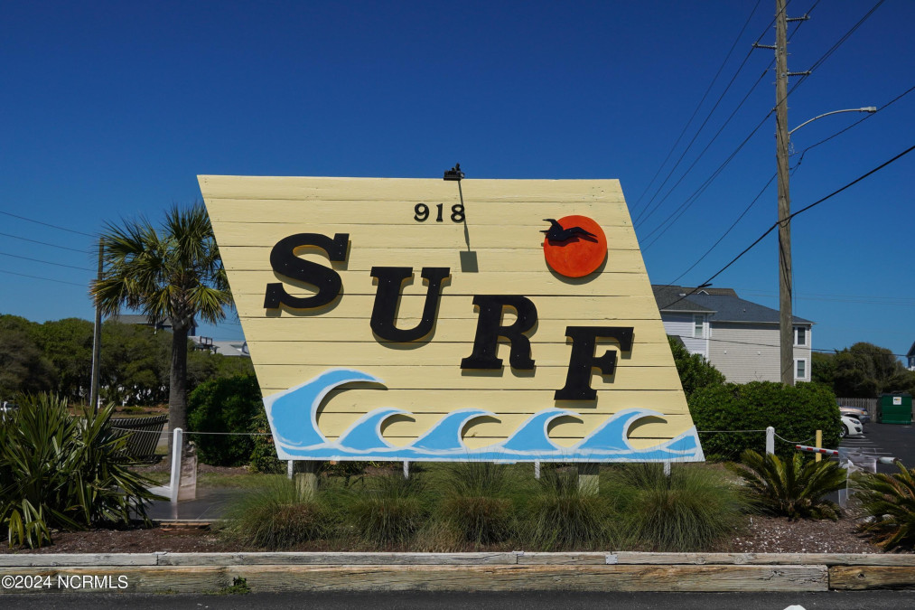 918 New River Dr Surf City, NC 28445