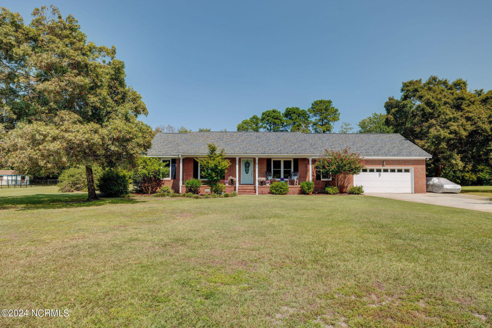 427 R L Honeycutt Dr Wilmington, NC 28412