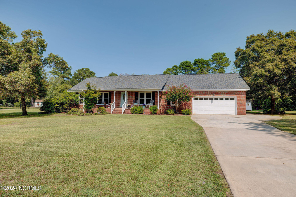 427 R L Honeycutt Dr Wilmington, NC 28412