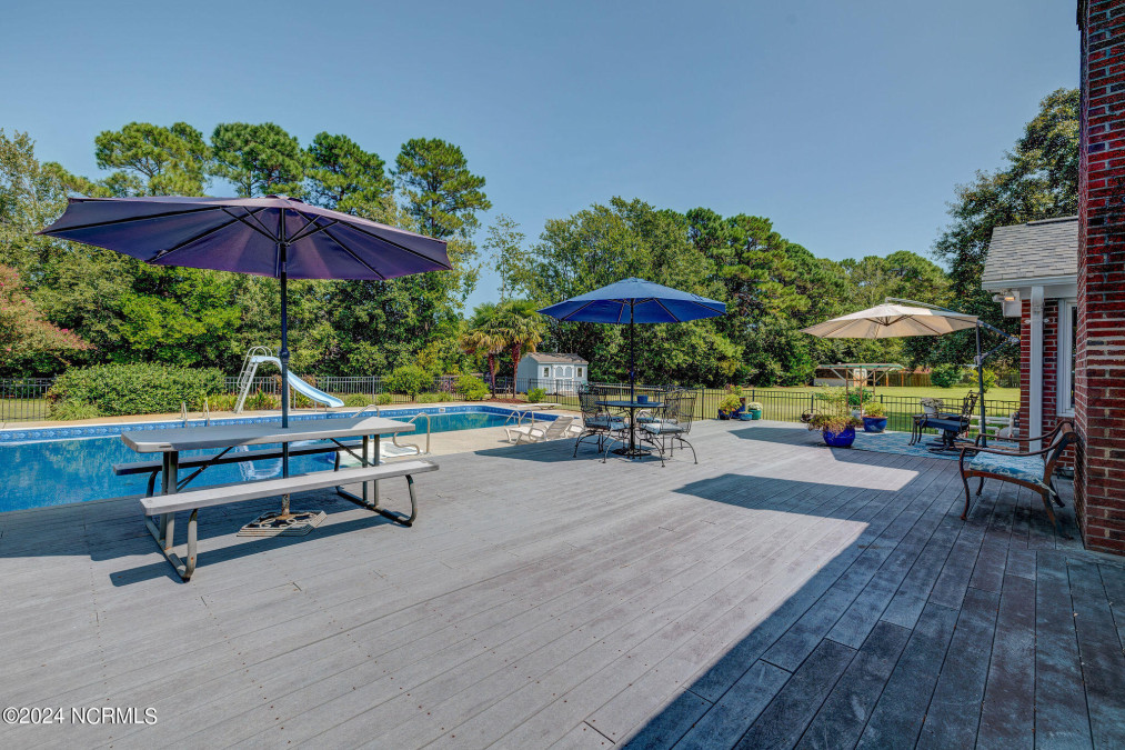 427 R L Honeycutt Dr Wilmington, NC 28412