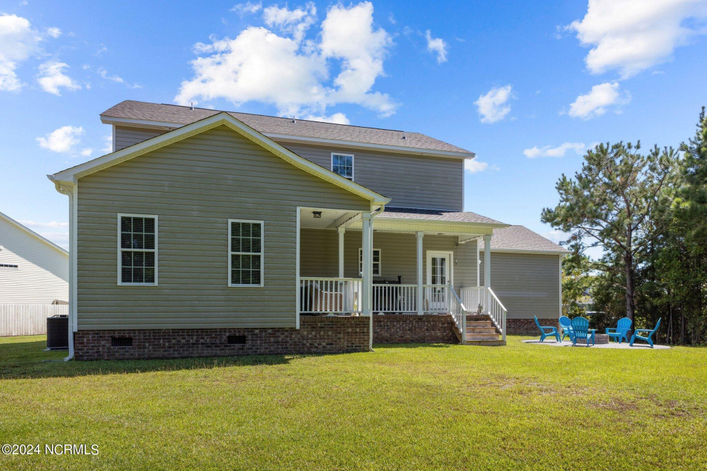 204 Brant Ct Swansboro, NC 28584