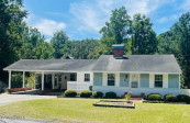 612 David St Elizabethtown, NC 28337