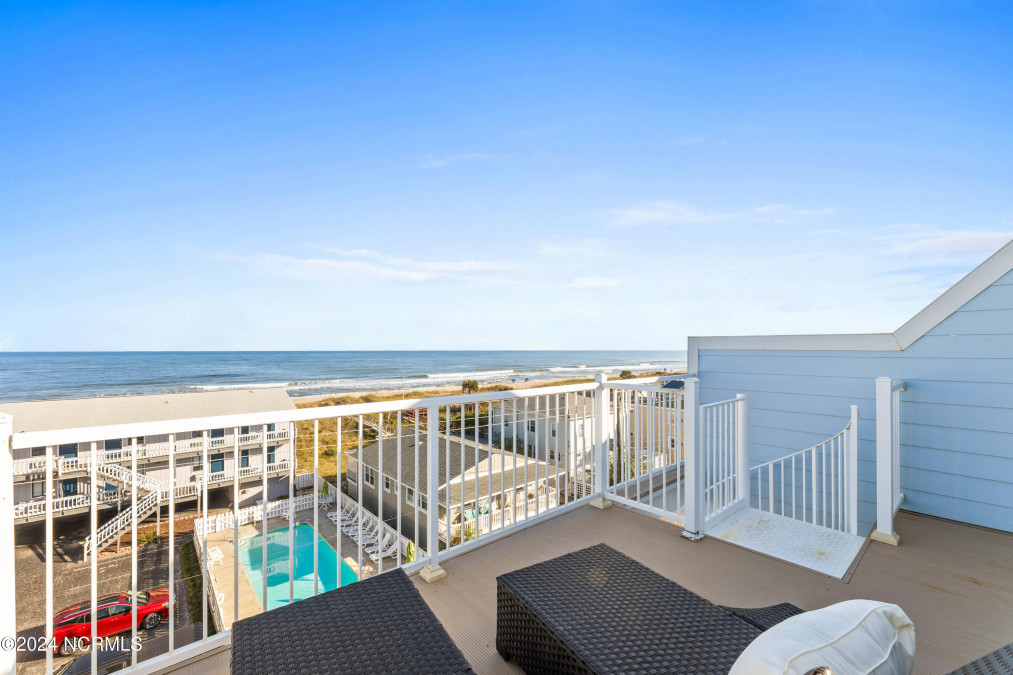 409 Carolina Beach Ave Carolina Beach, NC 28428