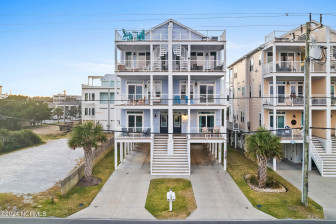 409 Carolina Beach Ave Carolina Beach, NC 28428