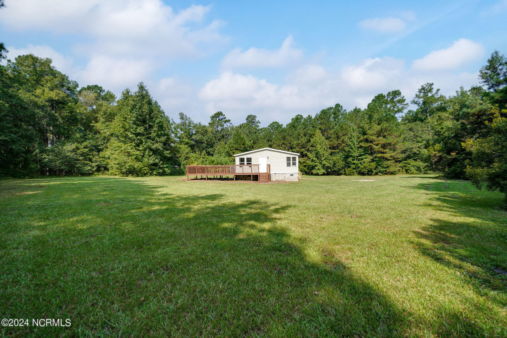 2199 Murraytown Rd Burgaw, NC 28425