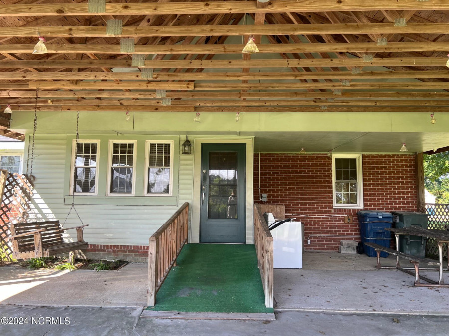 106 West Ave Plymouth, NC 27962