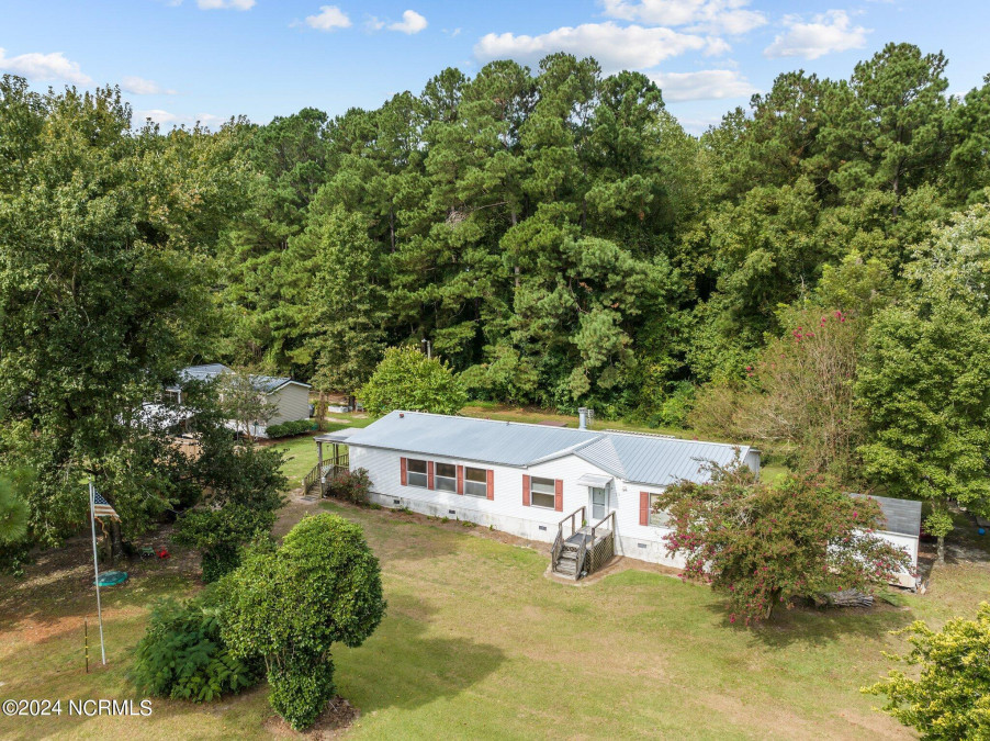 220 Hudson Rd Whiteville, NC 28472