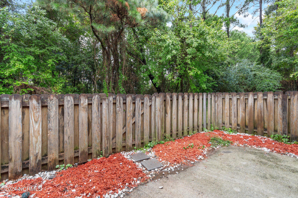 5126 Lamppost Cir Wilmington, NC 28403