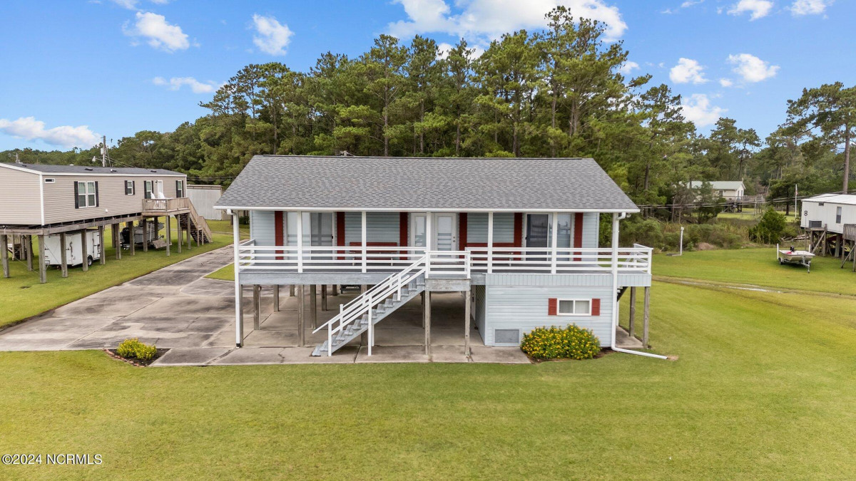 356 Windy Point Rd Bayboro, NC 28515