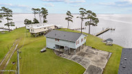 356 Windy Point Rd Bayboro, NC 28515