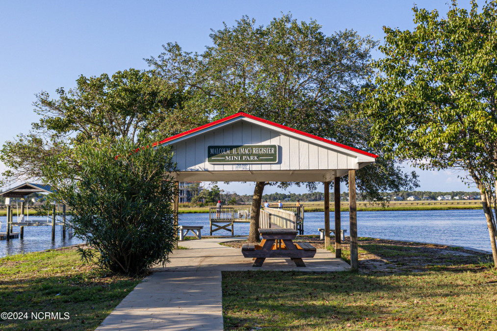 308 52nd St Oak Island, NC 28465