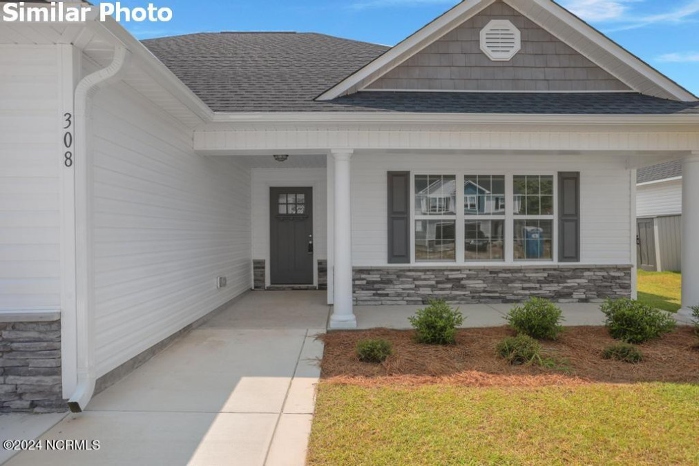 472 Pebble Shore Dr Sneads Ferry, NC 28460