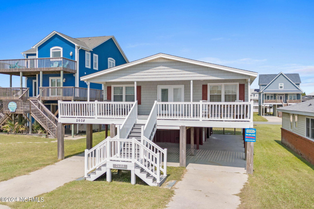 2608 Beach Dr Oak Island, NC 28465