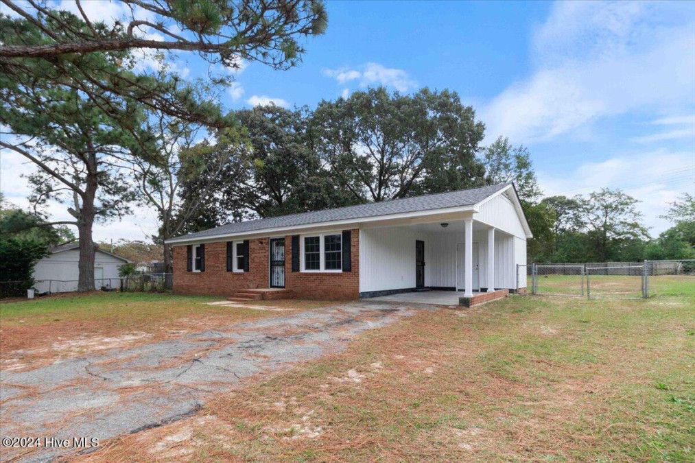 105 Kornegay Dr Dudley, NC 28333