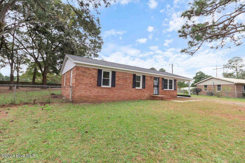 105 Kornegay Dr Dudley, NC 28333