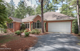 15 Cedar Ln Pinehurst, NC 28374