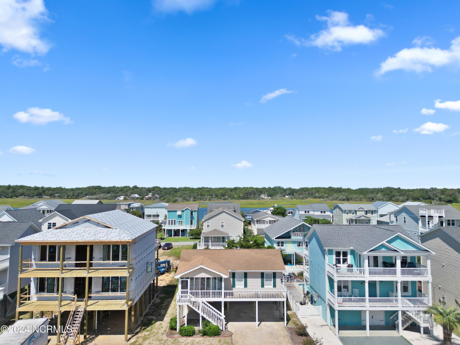 220 Brunswick Ave Holden Beach, NC 28462