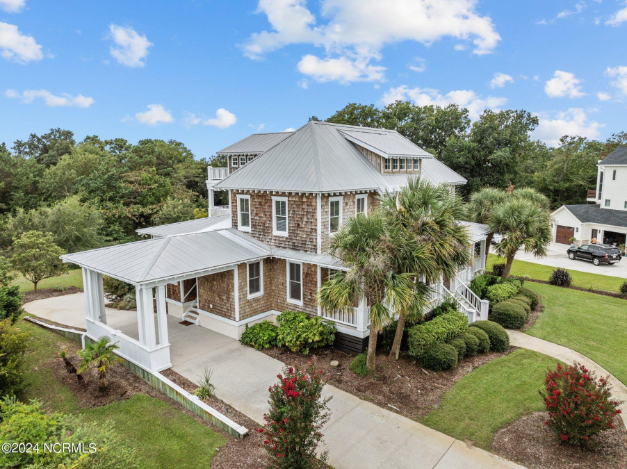 317 Island View Dr Hampstead, NC 28443