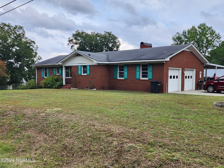 203 Camellia St Kinston, NC 28504