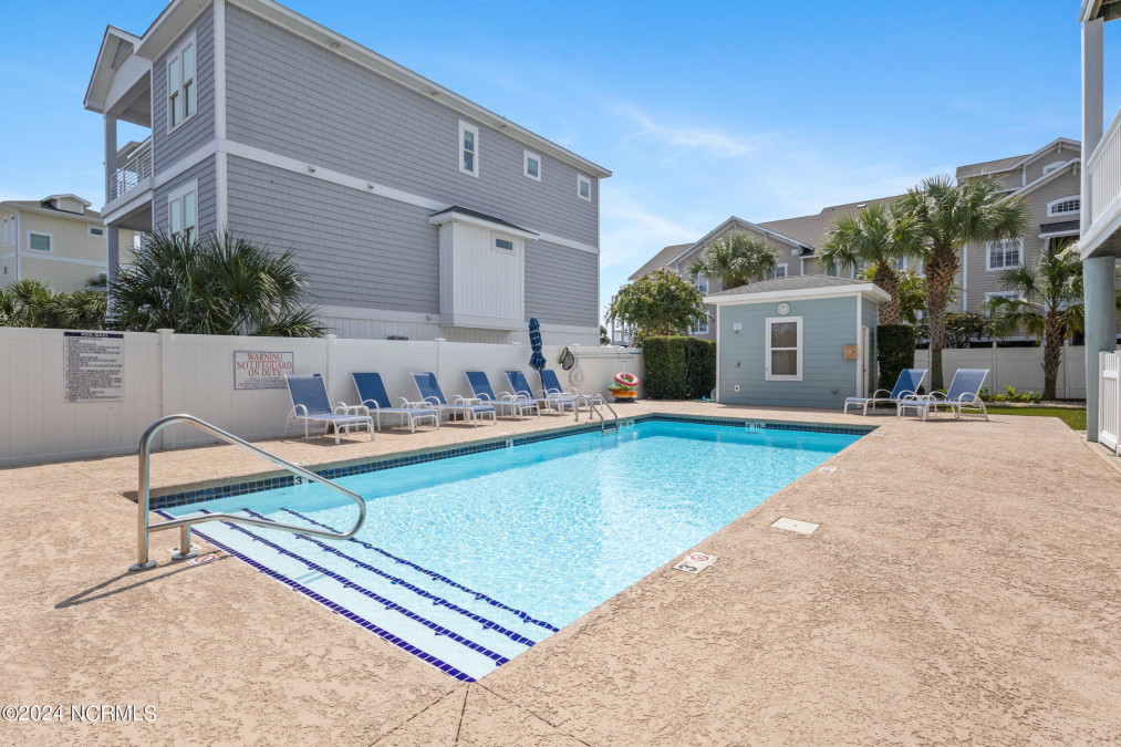 712 Saint Joseph St Carolina Beach, NC 28428