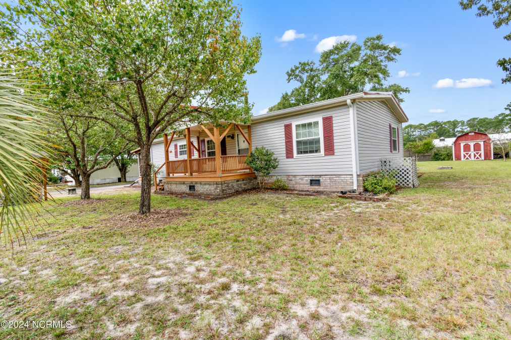 2257 Whippoorwill St Supply, NC 28462